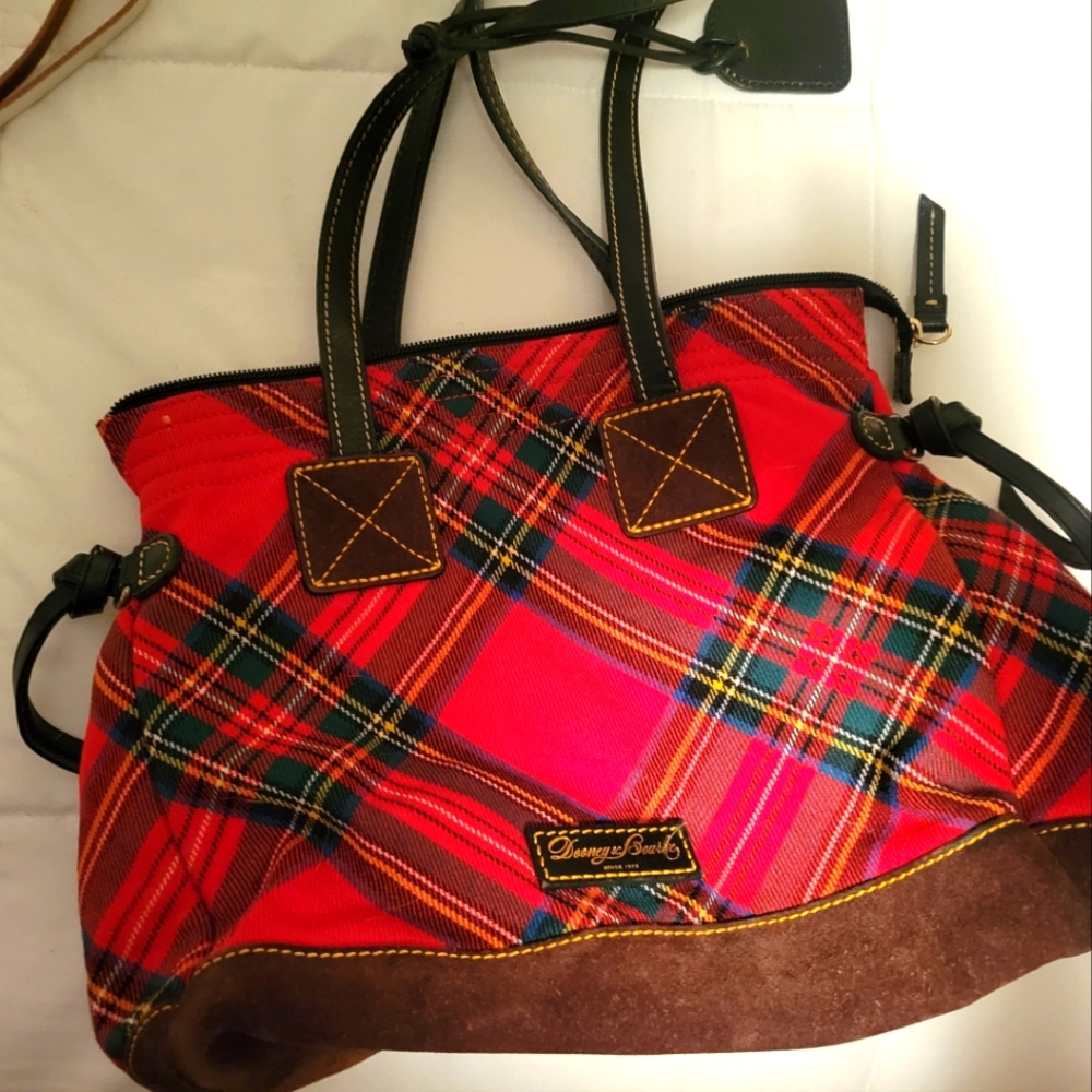 Dooney & Bourke purse